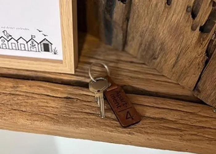 Apartment-4 Lägenhet *